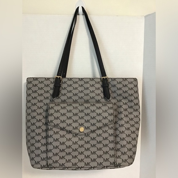 MICHAEL KORS Jet Set Tote Enamel Leather 15”x11” EUC - Picture 1 of 16